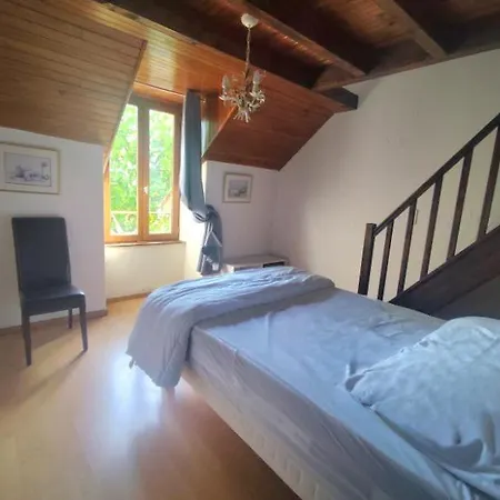 Le Manoir De Sonnac Holiday home La Cresse